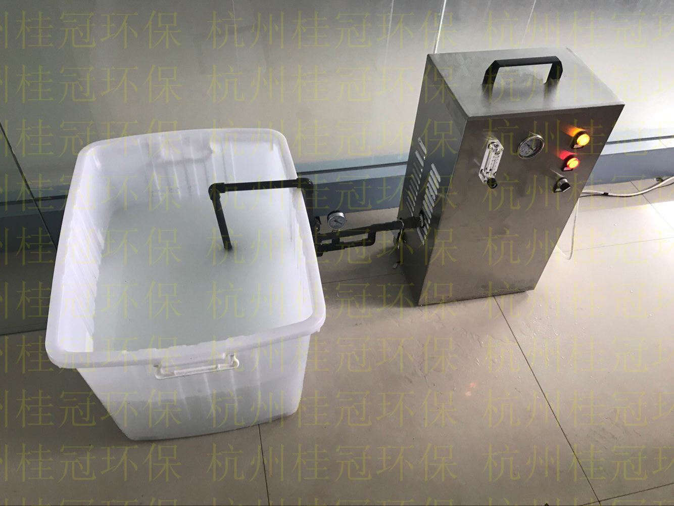 水產(chǎn)養(yǎng)殖增氧消毒設(shè)備